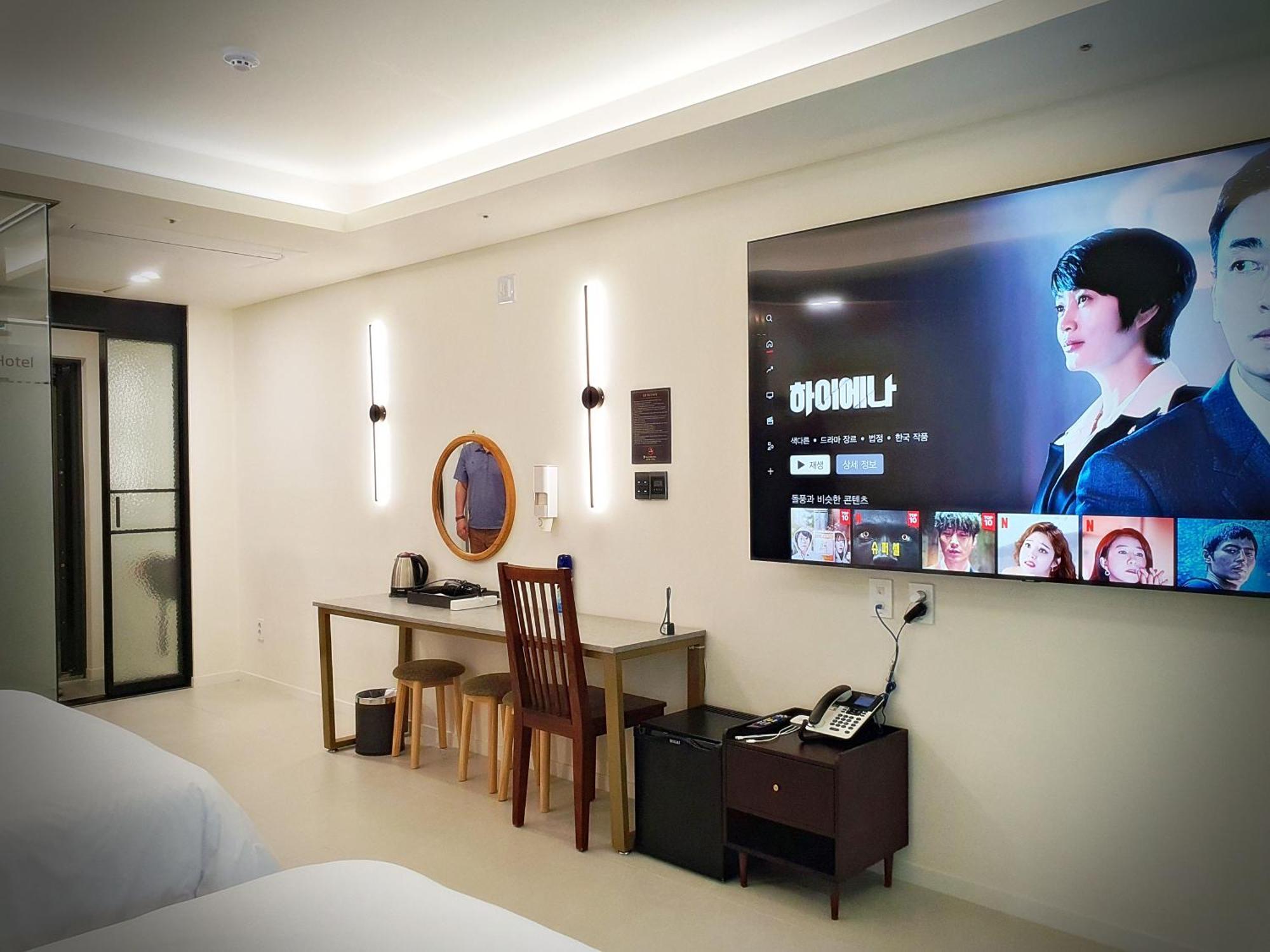 Bluebird Hotel Инчон Екстериор снимка