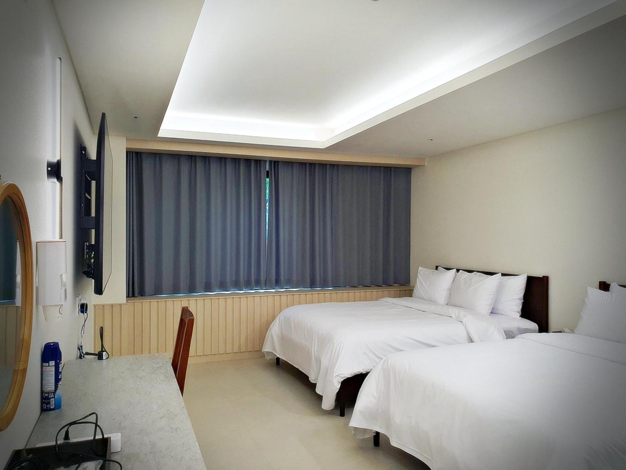 Bluebird Hotel Инчон Екстериор снимка